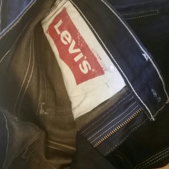 Levi Strauss - Picture 6 of 7